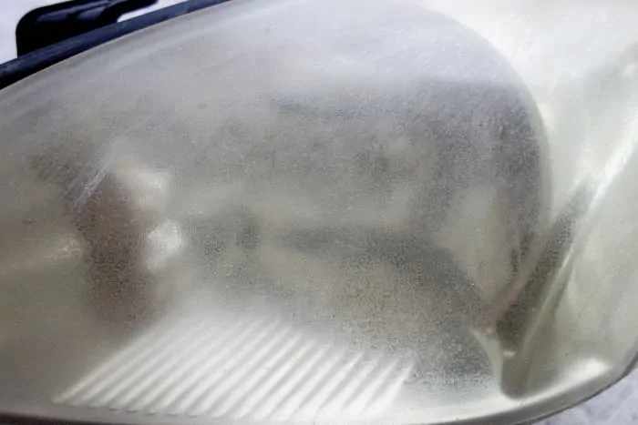 Coca-Cola за полиране на фарове: Мит или ефективен метод?