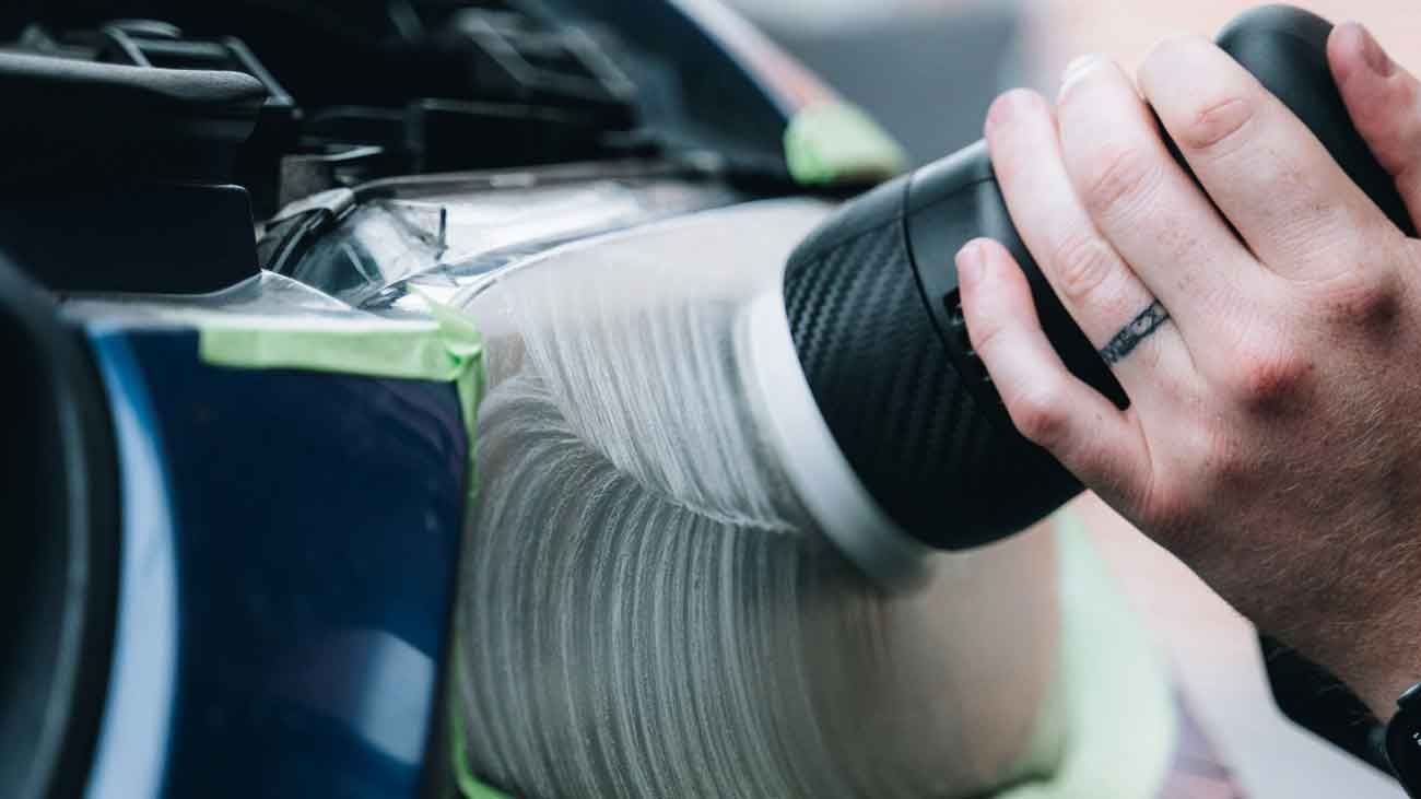 Полиране на фарове: ръководство за възстановяване на замъглени фарове