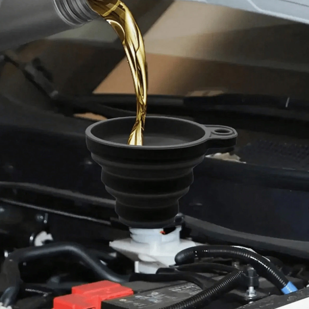 Компактна сгъваема фуния